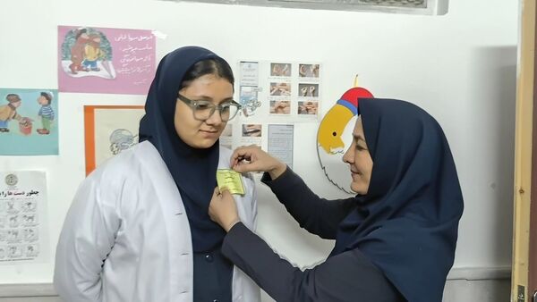 مشارکت دانش آموزان در اداره مدرسه با اجرای طرح مدام