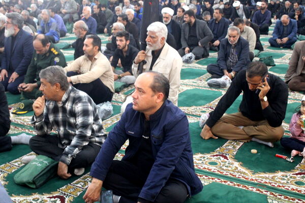 مراسم تشییع پیکر پنج شهید گمنام در بوشهر