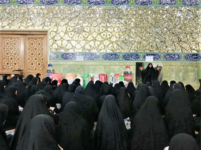 برگزاری نمایشگاه «عفو عمومی» ویژه دختران جوان در حرم حضرت معصومه(س)