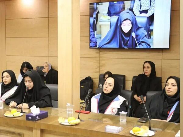 تقدیر از منتخبین کشوری هلالیتا در همدان