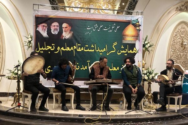 مراسم تقدیر از فرهنگیان نمونه در ناحیه 2 شهرری 
