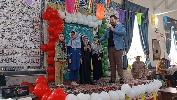 جشن انقلاب به مناسبت راهپیمایی یوم‌الله ۲۲ بهمن در مسجد جامع شهر بار