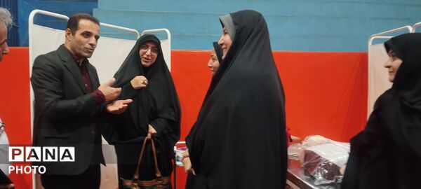 اعزام کاروان تجهیزات ورزشی و بهداشتی «مهر با نشاط» به مدارس قم