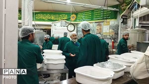 چایخانه حضرت رضا (ع) حرم مطهر رضوی در آخرین روز های هفته اول شهریور ماه ۱۴۰۵ 