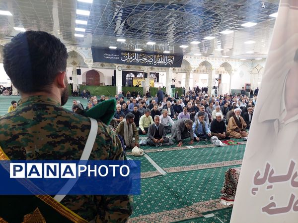 نماز جمعه در کاشمر 