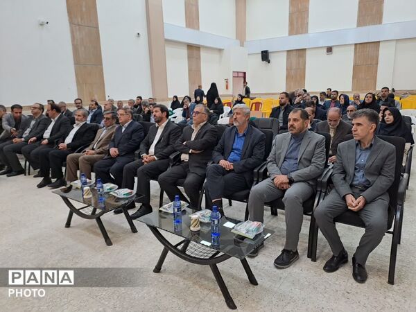  افتتاحیه دبیرستان ۱۲ کلاسه حضرت زهرا(س) در تویسرکان
