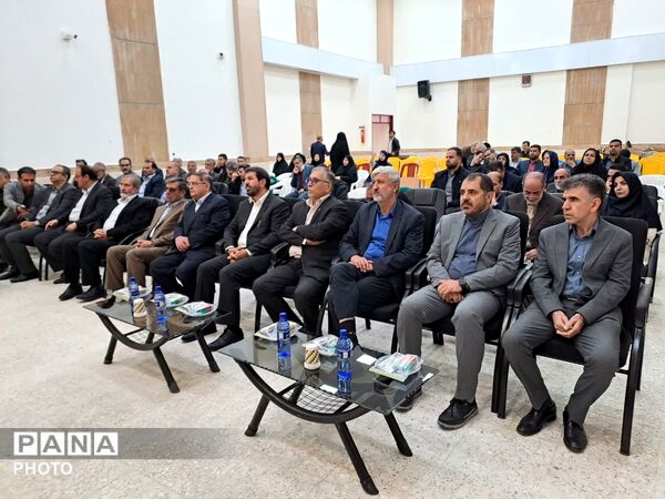  افتتاحیه دبیرستان ۱۲ کلاسه حضرت زهرا(س) در تویسرکان