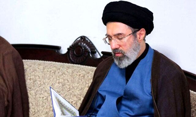 پیام تسلیت رهبر انقلاب اسلامی در پی درگذشت پدر دبیر شورای عالی امنیت ملی
