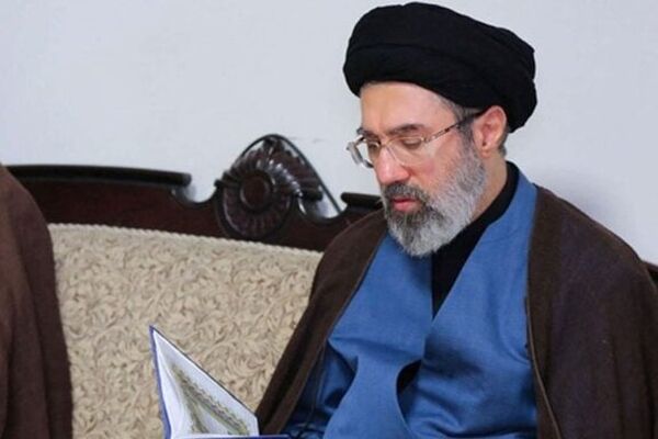 پیام تسلیت رهبر انقلاب اسلامی در پی درگذشت پدر دبیر شورای عالی امنیت ملی
