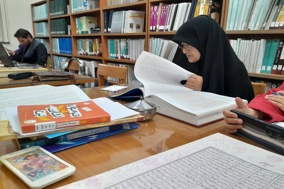 امروز جامعه به کتاب مهرورزی دارد اما کتابخوانی رشد آنچنانی نداشته است