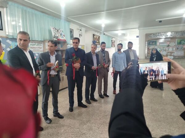 بازدید معاون فعالیت‌های تشکیلاتی سازمان دانش‌آموزی از مدارس تمام تشکیلاتی مدارس خدابنده