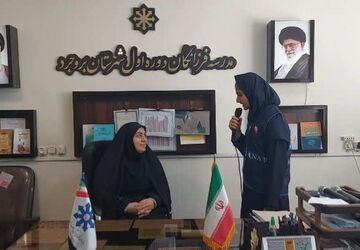بازدید رئیس اداره استعدادهای درخشان استان لرستان از دبیرستان فرزانگان 