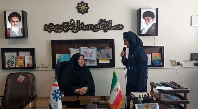 بازدید رئیس اداره استعدادهای درخشان استان لرستان از دبیرستان فرزانگان 