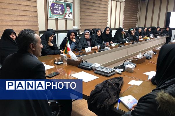 جلسه کارگروه کیفیت بخشی فعالیت‌های پرورشی در ناحیه دو شهرری 