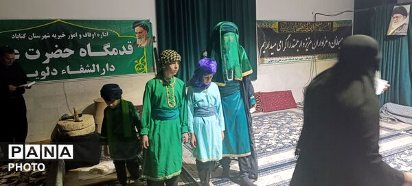 حماسه عزاداری در قدمگاه گناباد با نمایش «رستگاری در محراب»