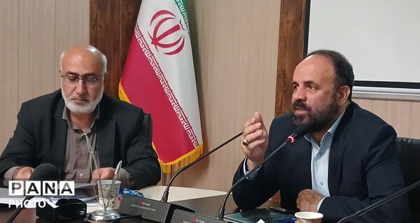 دومین جلسه هم‌اندیشی دانش‌آموزان فعال هنری و رسانه‌ای استان البرز 