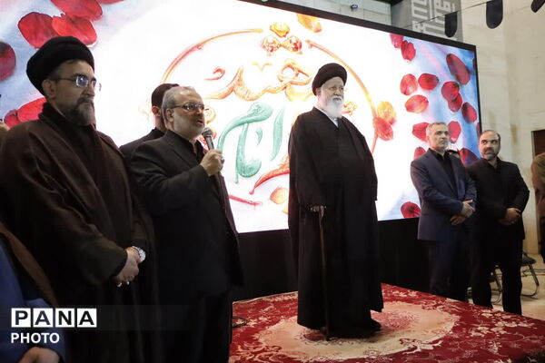 شب اربعین قائد امت اسلام در دانشگاه آزاد اسلامی مشهد