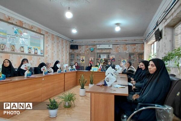 هم‌اندیشی برای فردایی بهتر در مدرسه هدی ۱