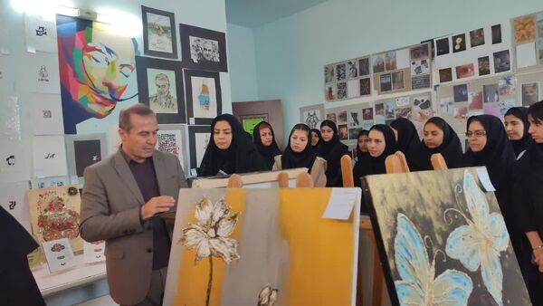 نمایشگاه ماها در هنرستان بصیرت آشخانه