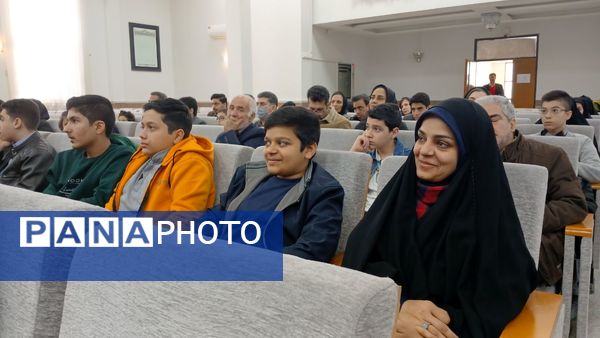 آیین تکریم و تجلیل از پژوهشگران برتر ناحیه۶