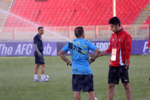 تمرین بازیکنان تیم تراکتور پیش از بازی با الوحده امارات