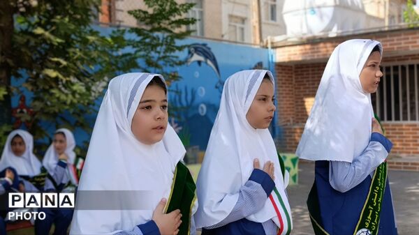 دبستان مهدیه میزبان «جشن عاطفه‌ها»