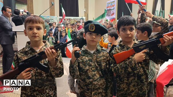 هم‌ صدایی جان‌ فدایان ملکانی در جشن میلاد امام رضا (ع)