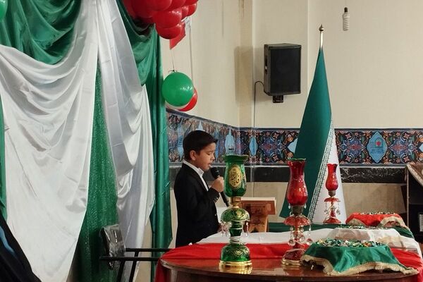 جشن نیمه شعبان در دبیرستان دخترانه صدیقه طاهره ناحیه یک شهرری 