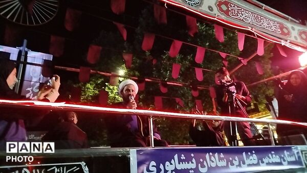 ششمین شب از مراسم عزاداری امام حسین در حسینیه امام خمینی(ره) 