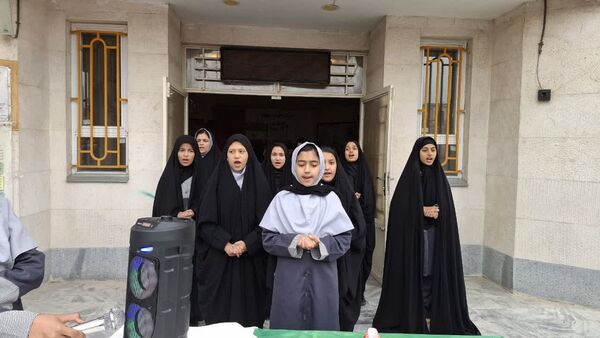 جشن روز دانش آموز در دبستان آیت الله هاشمی رفسنجانی