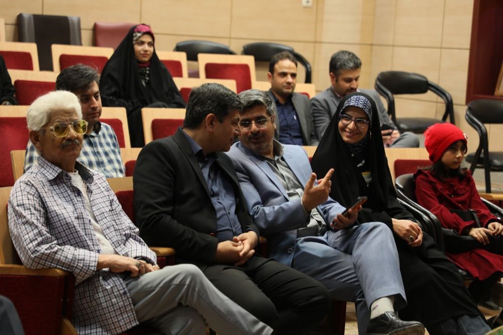 شبِ فَر و هنر؛ شبی پر از شعر، موسیقی و جلوه‌های فرهنگ ایرانی در مشهد