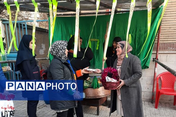 مراسم پخت سمنو در مدرسه حضرت ولیعصر(عج) ناحیه یک شهرری