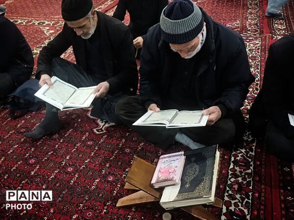شب قدر معنوی در مسجدالهدی(عج) همدان با حضور گسترده نوجوانان 