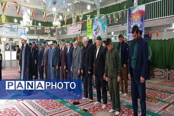 اقامه نماز عبادی،سیاسی جمعه همزمان با ایام دهه فجر در شهر بار نیشابور
