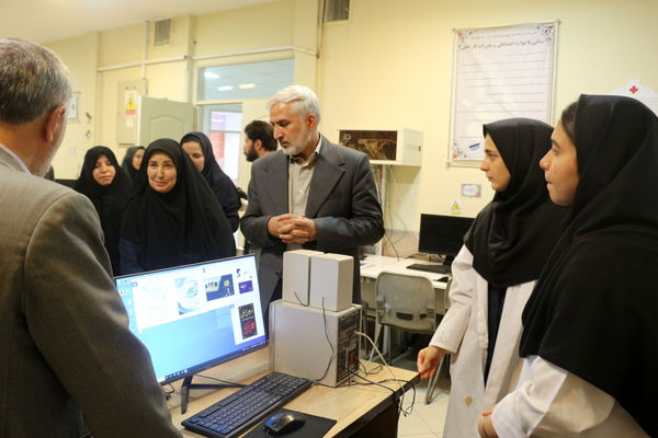 بازدید از کارگاه های کارآموزی- کارورزی در هنرستان بصیرت