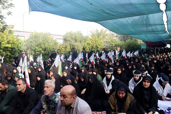 دانش‌آموزان کوهدشتی در یادمان شهدای هویزه