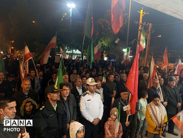 نمایشِ اقتدارِ مردمی در مسیرِ مقاومت