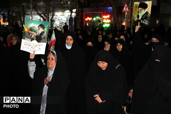 حضور گسترده و چشمگیر مردم فاروج در چهارمین شب شهادت رهبر معظم انقلاب 
