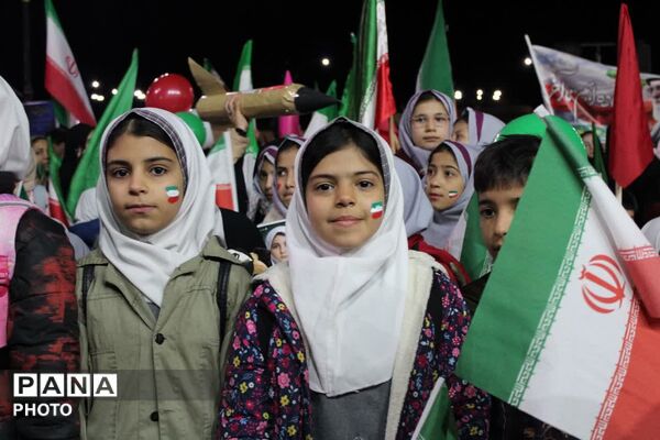 مراسم باشکوه اربعین شهادت رهبر شهید انقلاب اسلامی وشهدای میناب