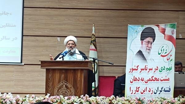 دیدار رئیس عقیدتی سیاسی کل کشور با خانواده نیروی‌های مسلح