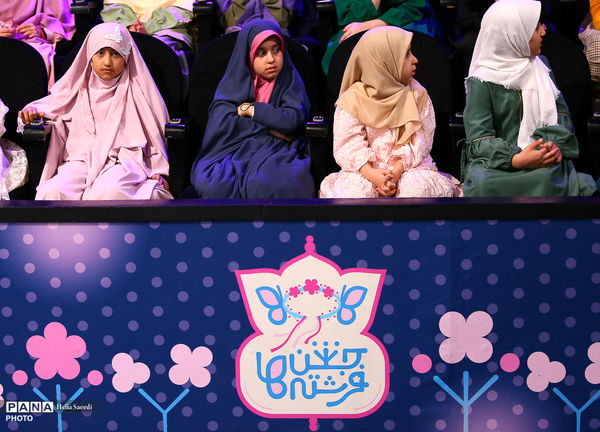 پشت صحنه برنامه تلویزیونی «جشن فرشته ها»