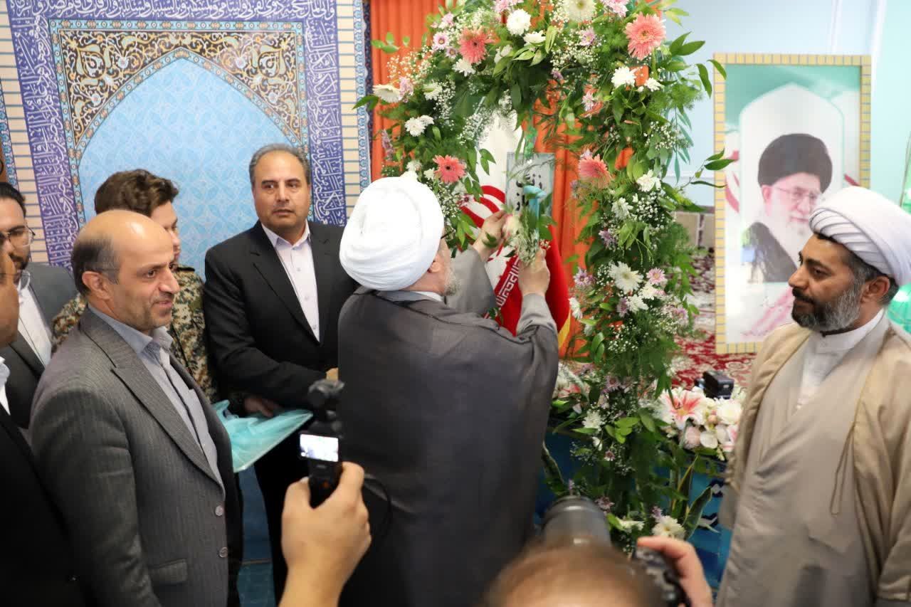 بهار تعلیم و تربیت به عطر نماز معطر شد