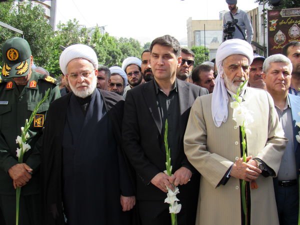 خروش بی‌نظیر سنندج در بدرقه شهید آسمانی رضا بسطامی