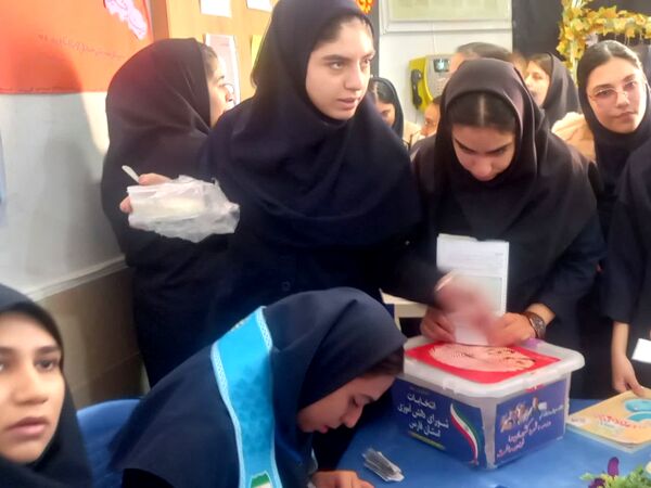 انتخابات شورای دانش‌آموزی راهی برای فردای بهتر مدرسه