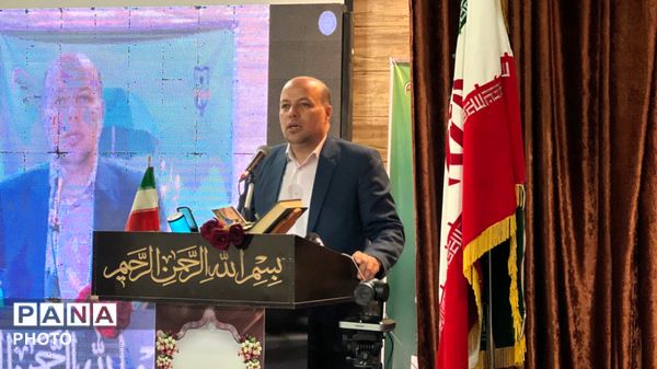 یادواره دانش‌آموز جاویدالاثر «ماکان نصیری» در خرم‌آباد