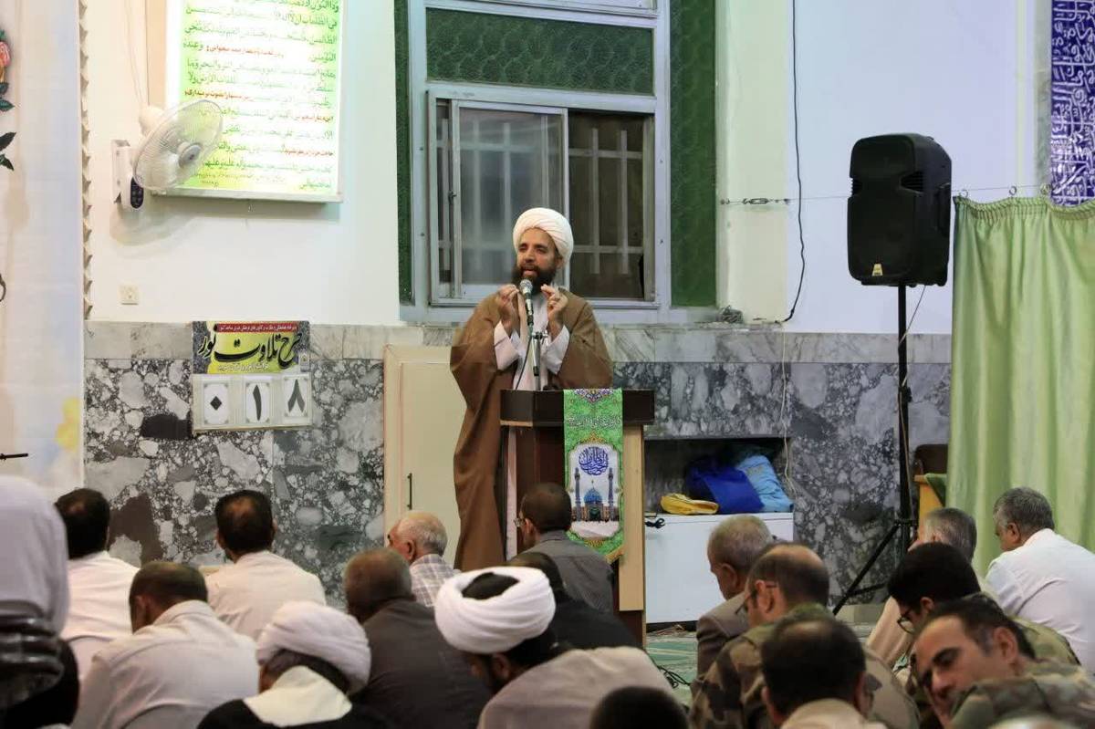  رمز پیروزی ما در دفاع مقدس وحدت بود