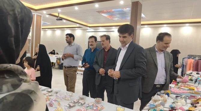  آغاز به کار جشنواره محصولات هنری و دست‌ساز کانون فرهنگی تربیتی شهید رجایی میبد