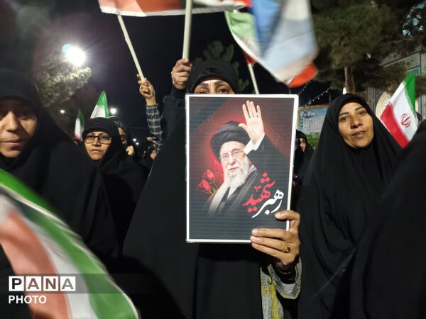نوای بیعت با رهبری در آیین نورانی مسجد امام رضا (ع) سرخس