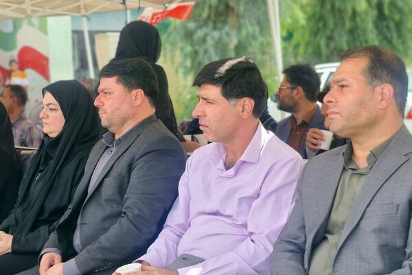 آیین افتتاح زمین چمن مصنوعی در قرچک