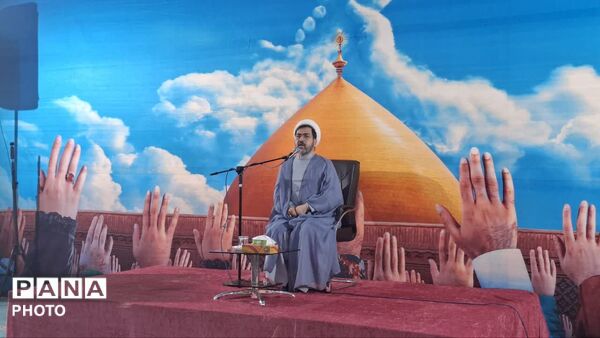 حضور گسترده مردم هشتگرد در جشن عید غدیر 